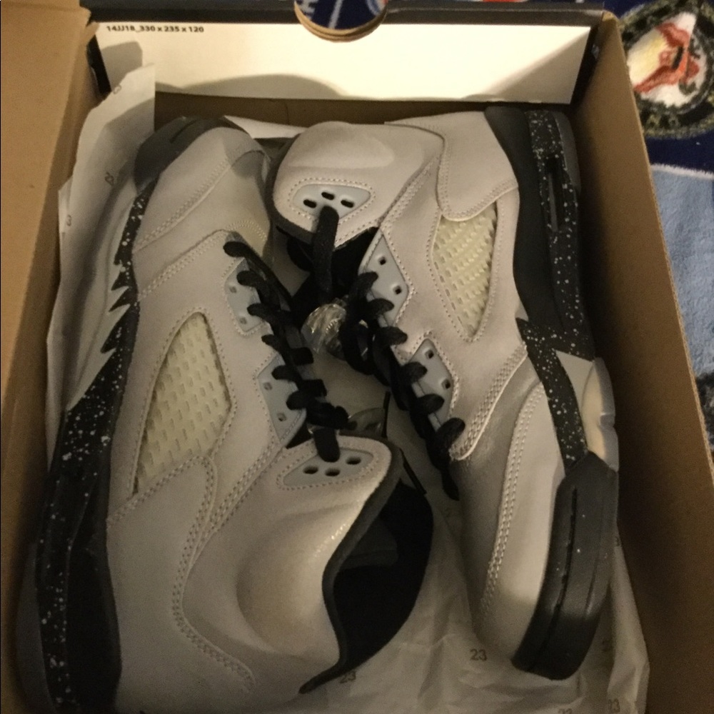 Jordan 5 Wolf Grey
